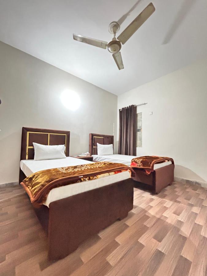 Eden Plus Executive Hotel 拉合尔 外观 照片