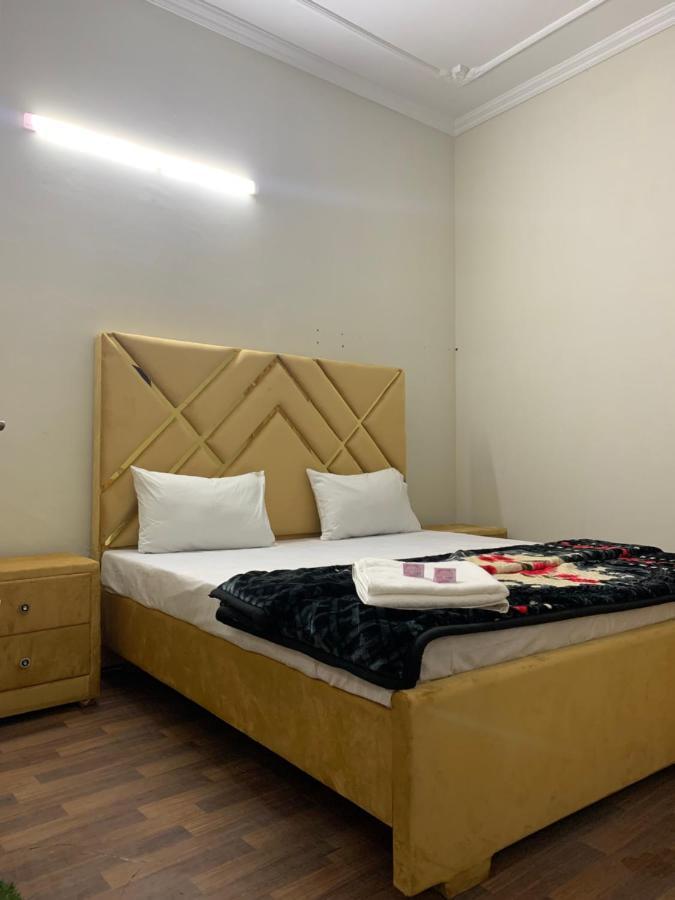 Eden Plus Executive Hotel 拉合尔 外观 照片